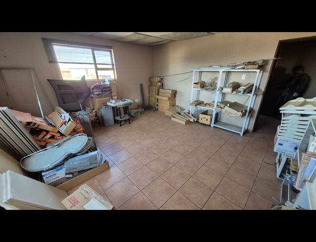 430M² FACTORY FOR SALE IN APEX